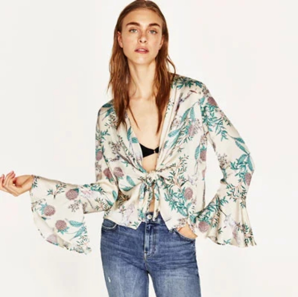 Zara Bell Sleeve Floral Wrap Top – Size XS–S